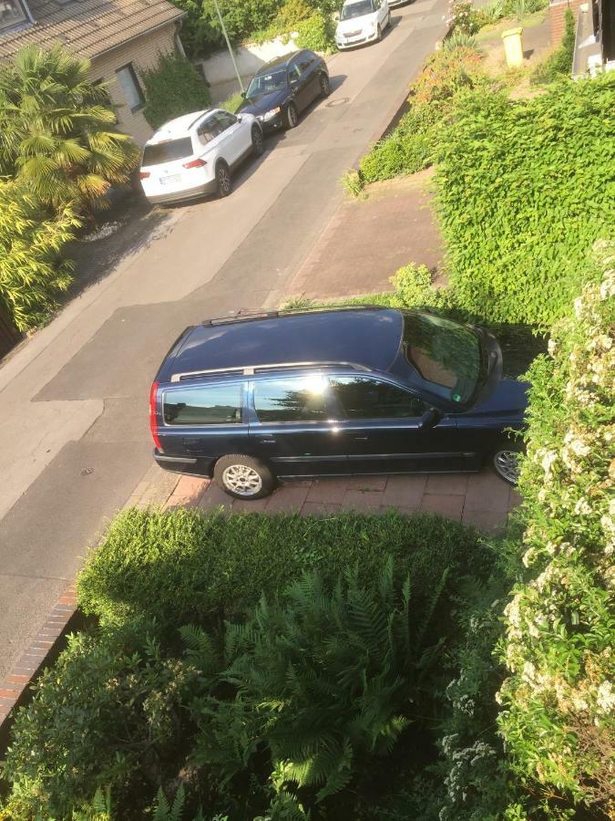 Düsseldorfer Privatzimmer Exterior foto